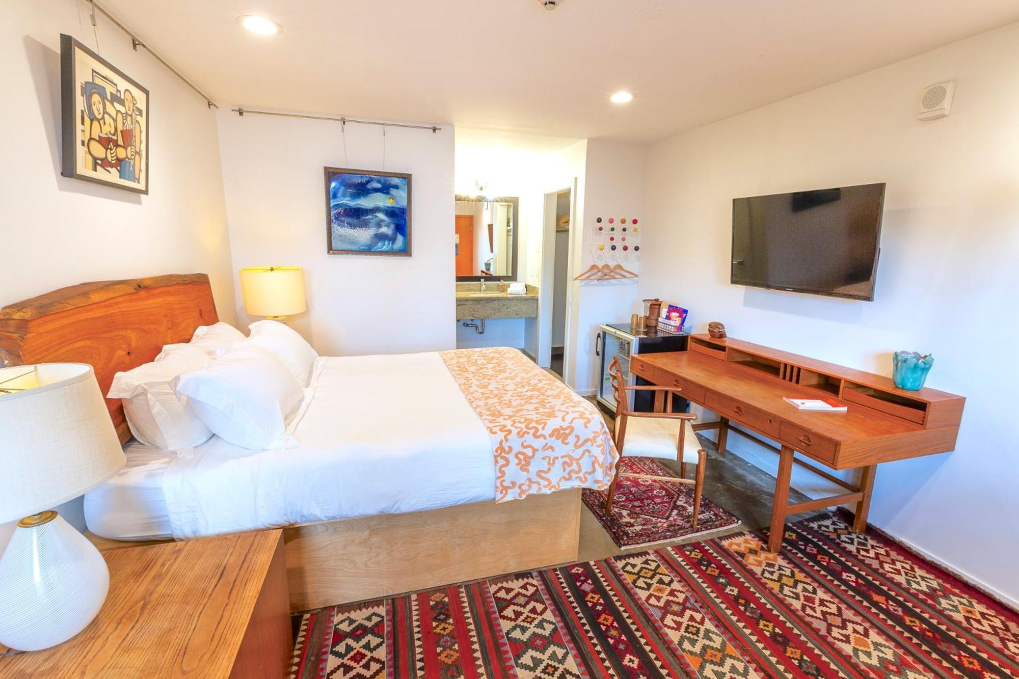 The Astro Motel Santa Rosa Room photo
